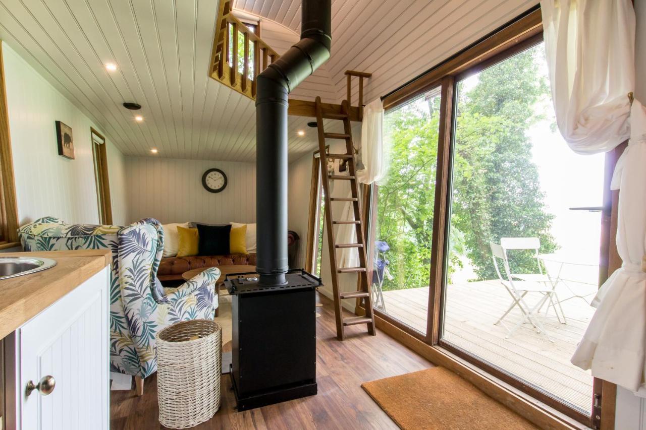 Extraordinary Huts Ltd Villa ไรย์ ภายนอก รูปภาพ