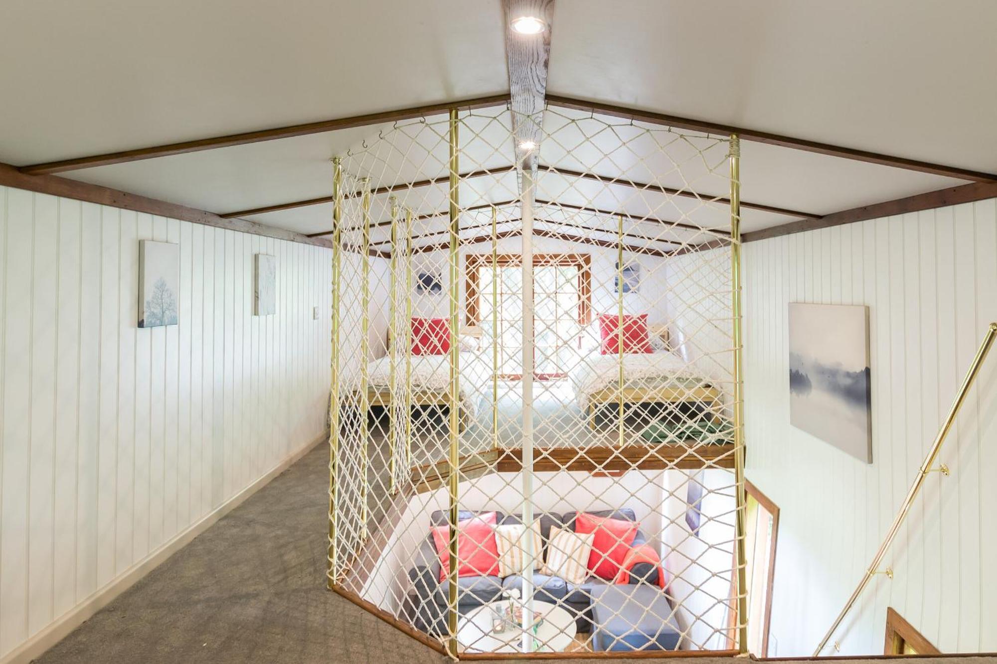 Extraordinary Huts Ltd Villa ไรย์ ภายนอก รูปภาพ