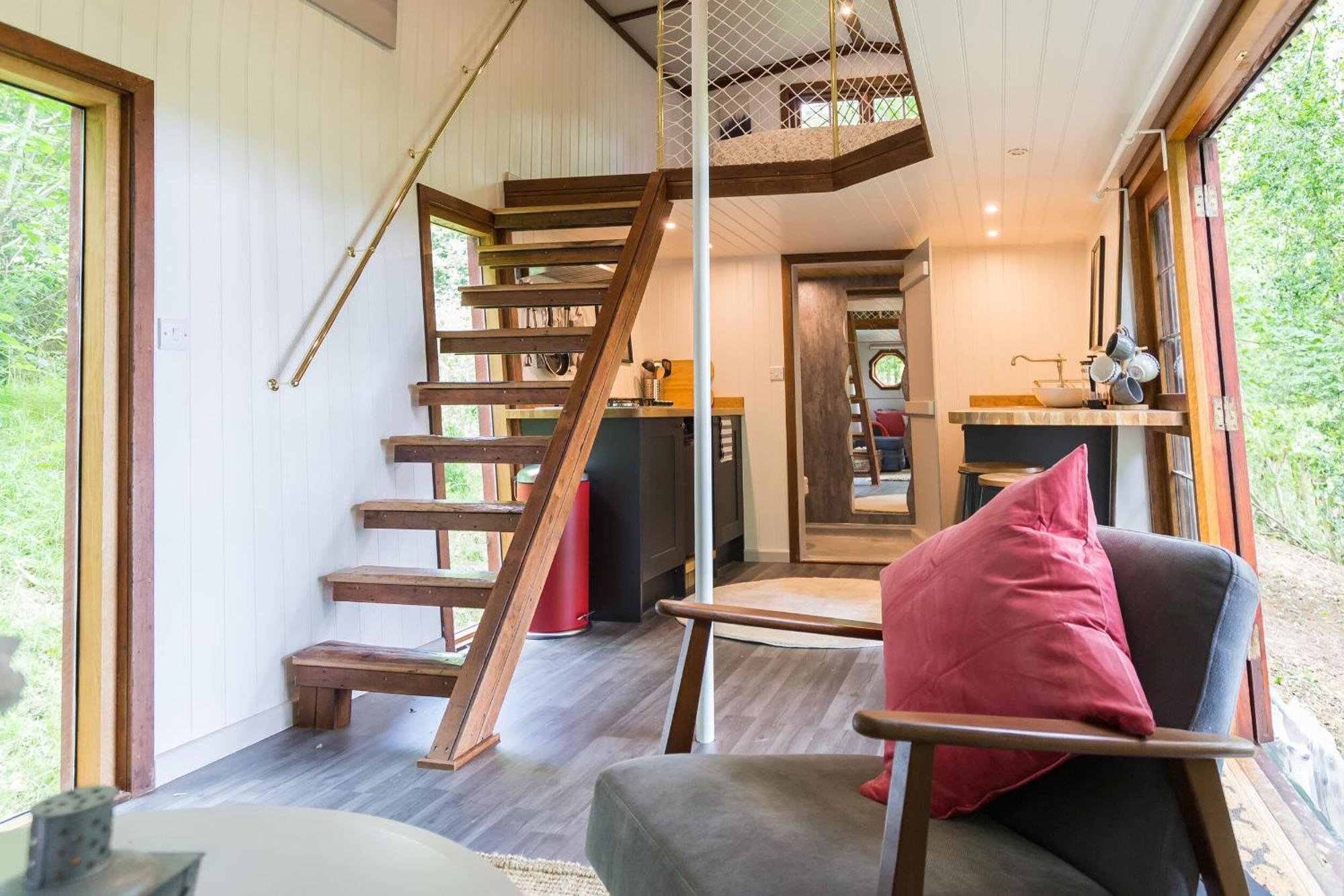 Extraordinary Huts Ltd Villa ไรย์ ภายนอก รูปภาพ